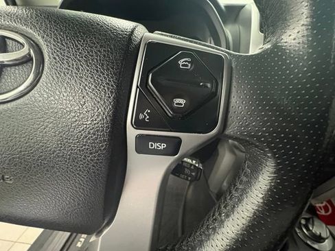 Used 2016 Toyota 4Runner Limited AWD/4WD image 18
