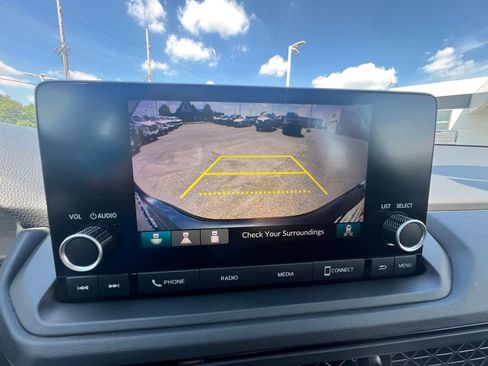 Used 2025 Honda Accord SE image 27