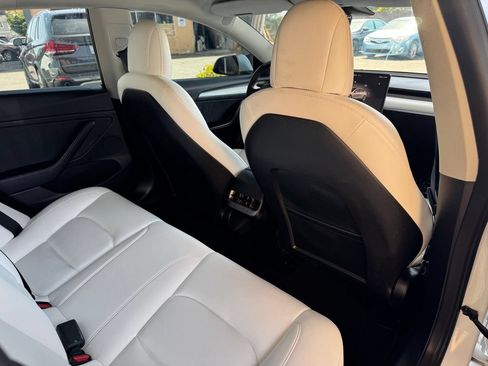 Used 2022 Tesla Model 3 Long Range AWD/4WD image 16