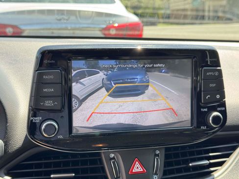 Used 2018 Hyundai Elantra GT w/ Style Package 02 FWD image 26