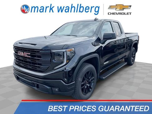 Used 2025 GMC Sierra 1500 Elevation image 1