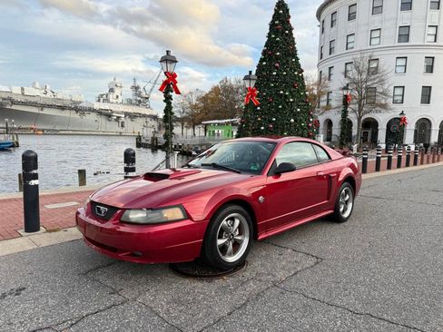 Used 2004 Ford Mustang GT image 3