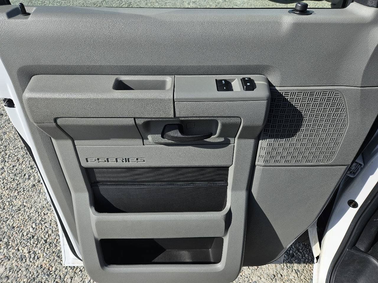 Used 2023 Ford E-350 and Econoline 350 Super Duty w/ Power Windows & Locks Group RWD image 4