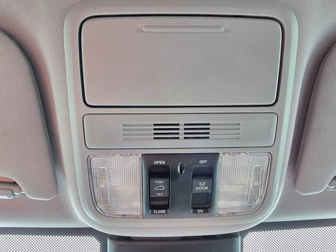 Used 2024 Honda Odyssey EX-L image 25
