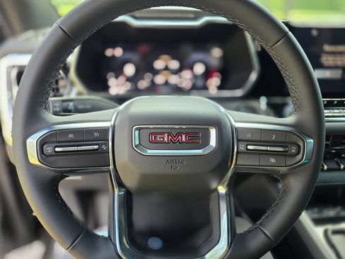 New 2026 GMC Canyon Elevation w/ Convenience Package RWD image 31