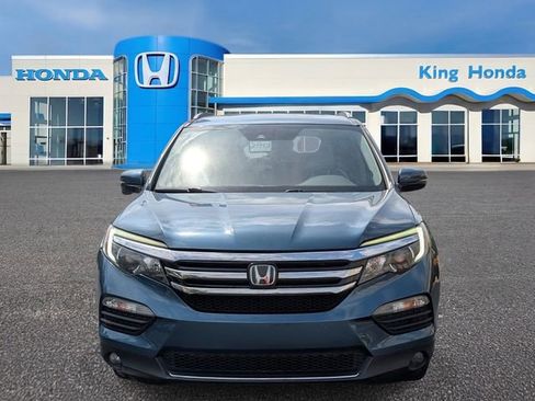 Used 2018 Honda Pilot Touring image 2