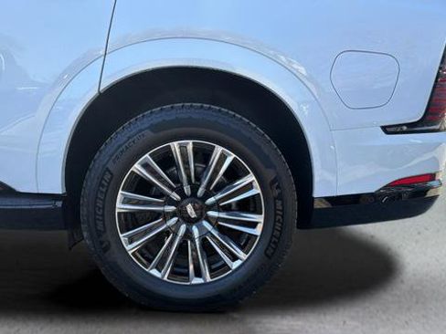 Used 2026 Cadillac Escalade IQL Sport 1 w/ LPO, Floor Liner Package image 15