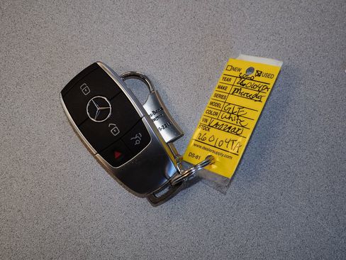 Used 2020 Mercedes-Benz GLE 350 4MATIC image 39