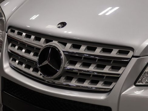 Used 2009 Mercedes-Benz ML 550 4MATIC image 14
