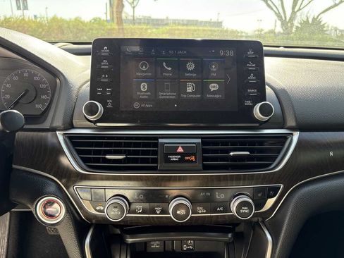 Used 2020 Honda Accord Touring image 22