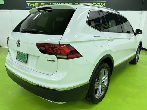 Used 2020 Volkswagen Tiguan SEL AWD/4WD image 10