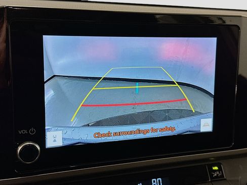 Used 2025 Toyota Camry LE image 23