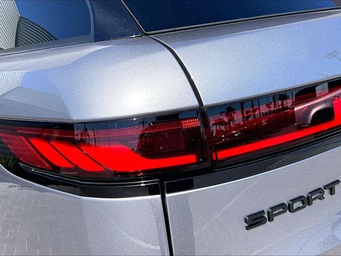 Certified 2025 Land Rover Range Rover Sport Dynamic SE AWD/4WD image 29