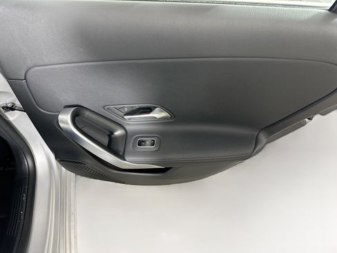 Used 2022 Mercedes-Benz A 220 4MATIC image 29