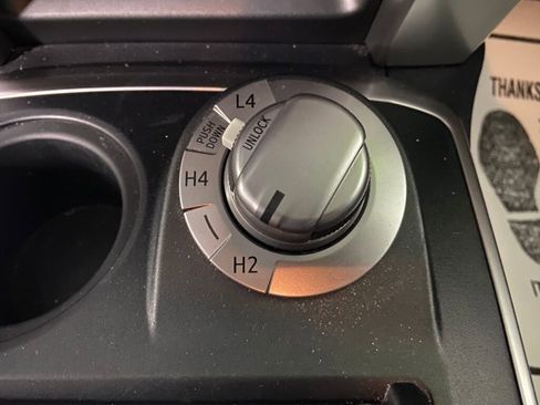 Used 2017 Toyota 4Runner SR5 image 19