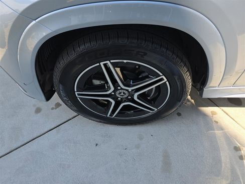 Used 2025 Mercedes-Benz GLE 350 4MATIC image 12