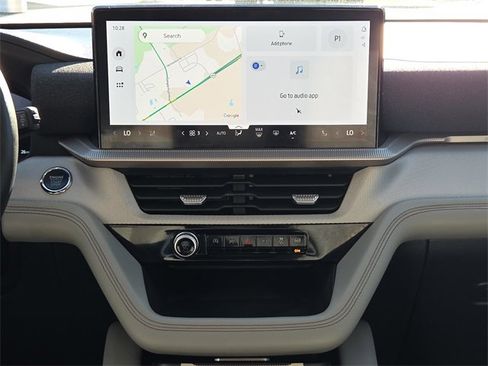 New 2025 Ford Explorer Active w/ Active Comfort Package image 13