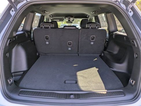 New 2025 Jeep Grand Cherokee Limited w/ Black Appearance Package RWD image 11