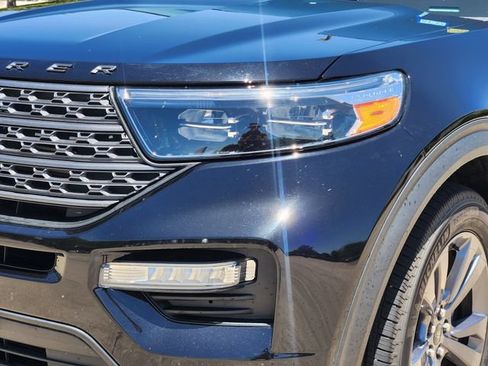 Used 2023 Ford Explorer XLT w/ Equipment Group 202A RWD image 9