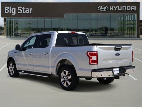 Used 2018 Ford F150 XLT w/ Equipment Group 302A Luxury RWD image 3