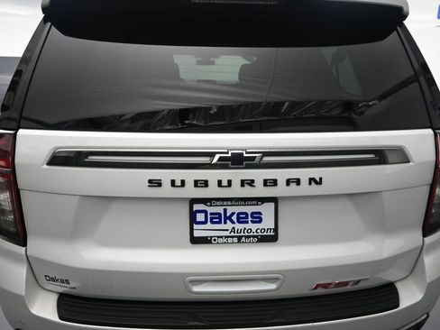 Used 2022 Chevrolet Suburban RST w/ Sport Performance Package AWD/4WD image 35