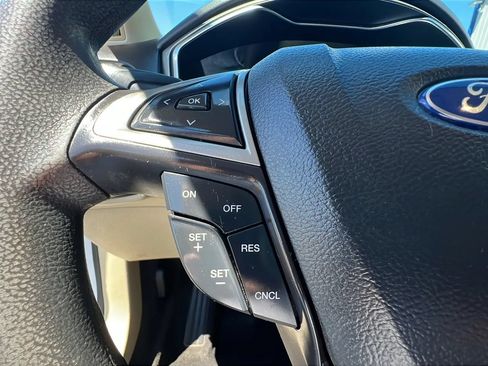 Used 2013 Ford Fusion SE FWD image 19