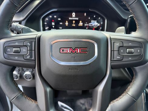Used 2025 GMC Sierra 1500 AT4 w/ Technology Package AWD/4WD image 22