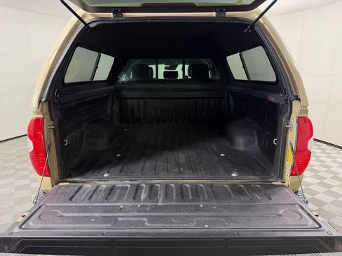 Used 2020 Toyota Tundra Limited w/ Limited Premium Package AWD/4WD image 31