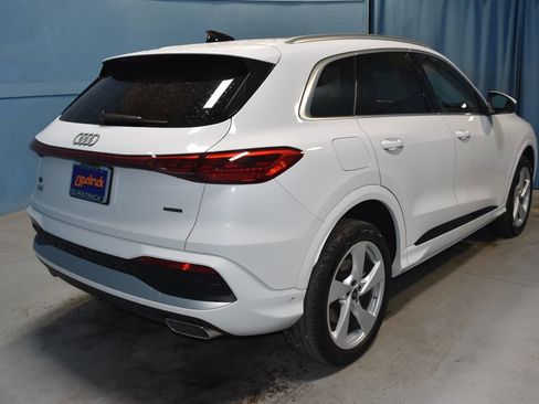 Certified 2025 Audi Q5 Premium Plus w/ Premium Plus image 22