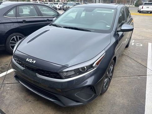 Used 2024 Kia Forte LXS image 1