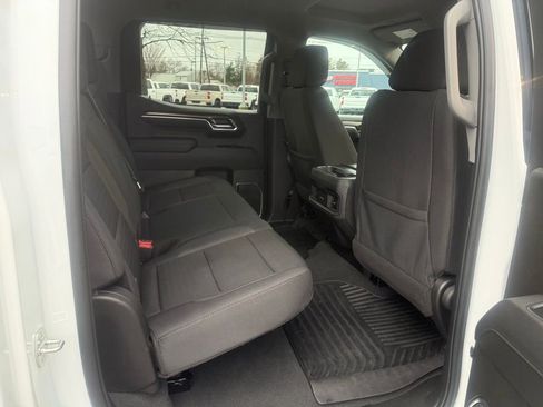 Used 2023 Chevrolet Silverado 1500 LT w/ Z71 Off-Road Package image 13