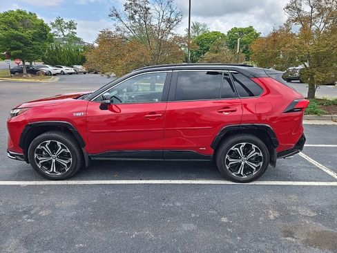 Certified 2024 Toyota RAV4 XSE w/ Weather Package AWD/4WD image 5