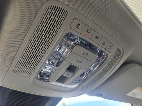 New 2026 Mercedes-Benz GLE 450e 4MATIC image 35