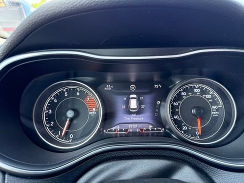 Used 2019 Jeep Cherokee Limited AWD/4WD image 21