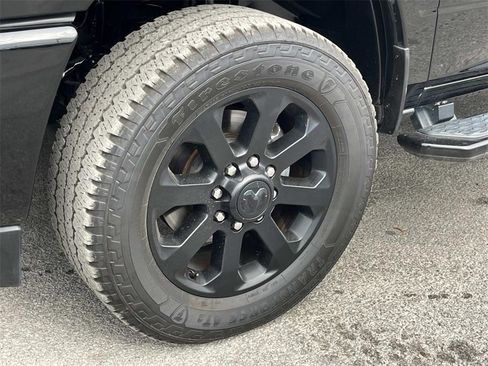 Used 2024 RAM 2500 Big Horn w/ Night Edition image 9
