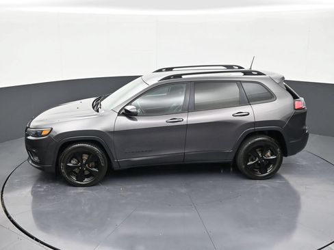Used 2019 Jeep Cherokee Latitude Plus FWD image 10