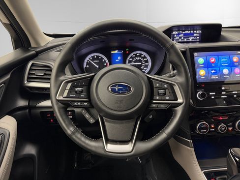 Used 2020 Subaru Forester Limited image 12