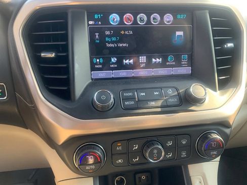 Used 2018 GMC Acadia Denali AWD/4WD image 10