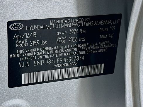 Used 2018 Hyundai Elantra Value Edition FWD image 12