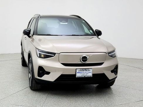 Used 2023 Volvo XC40 Recharge Ultimate w/ Protection Package Premier image 2