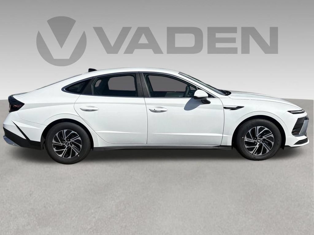 New 2026 Hyundai Sonata SEL FWD image 7