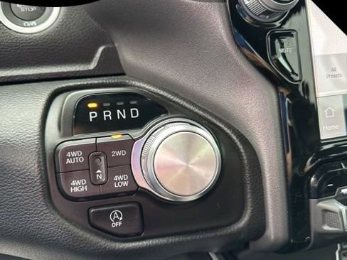 Used 2023 RAM 1500 Laramie image 32