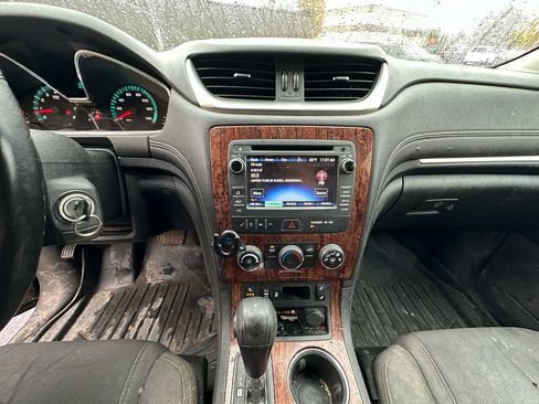Used 2014 Chevrolet Traverse LT w/ All-Star Edition image 17