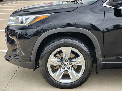 Used 2018 Toyota Highlander Limited FWD image 8