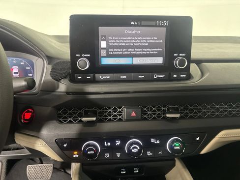 Used 2024 Honda Accord EX image 17