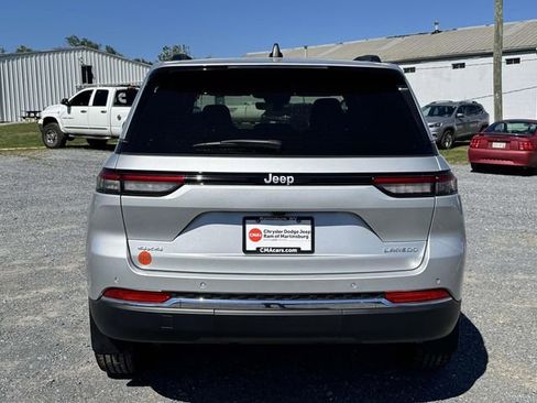 New 2025 Jeep Grand Cherokee Laredo w/ Luxury Tech Group I AWD/4WD image 20