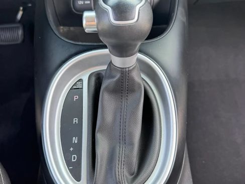 Used 2018 Kia Soul w/ Convenience Package FWD image 17