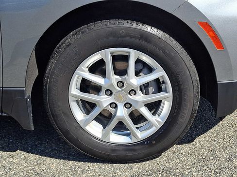 Used 2024 Chevrolet Equinox LT FWD image 8