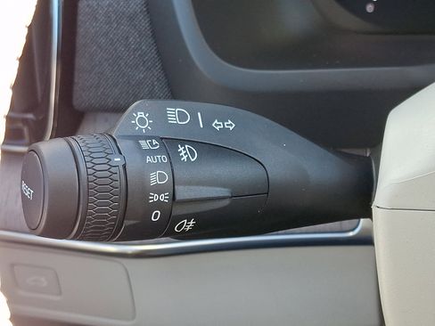 New 2026 Volvo XC90 B6 Ultra w/ Protection Package Premier image 16