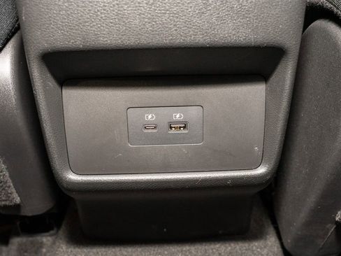 Certified 2023 Nissan Rogue SV image 7